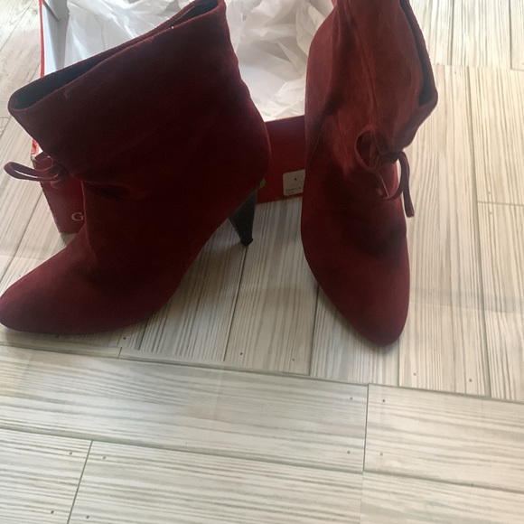 Suede stylish ankle boot - Picture 2 of 4